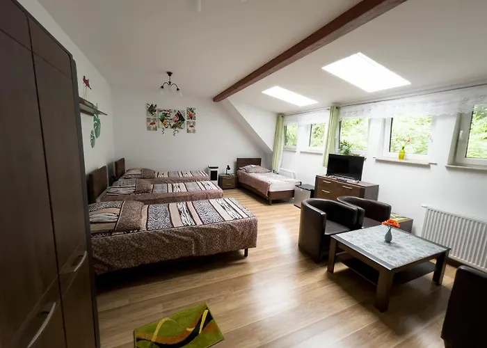 Skowerowka Gospodarstwo agroturystyczne *